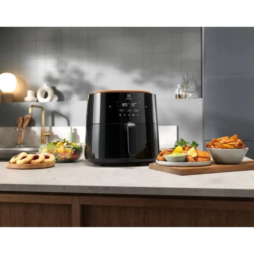 Electrolux friteza na vruć vazduh 5 l - Слика 2